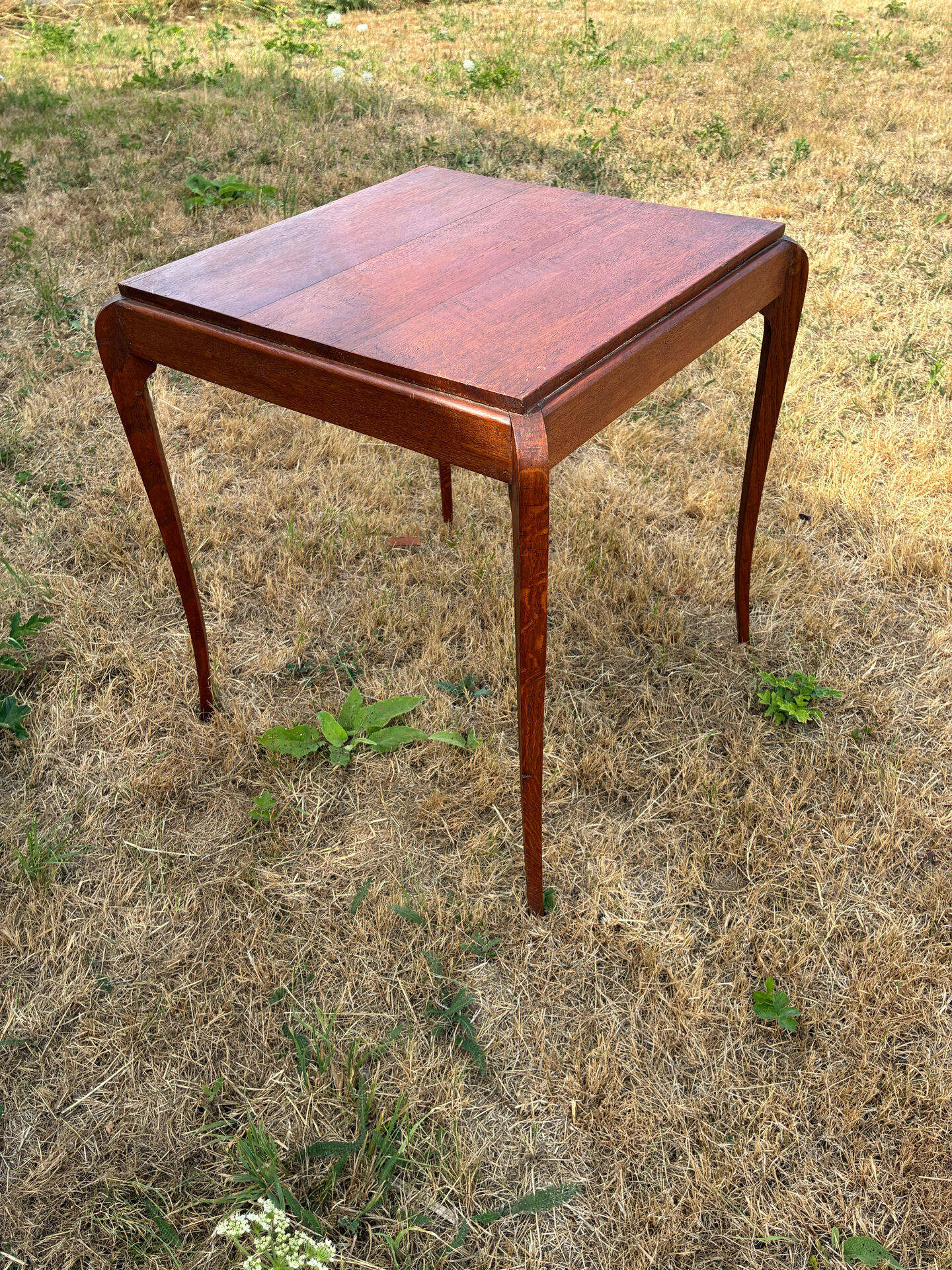 Table d’appoint ou table de jeux