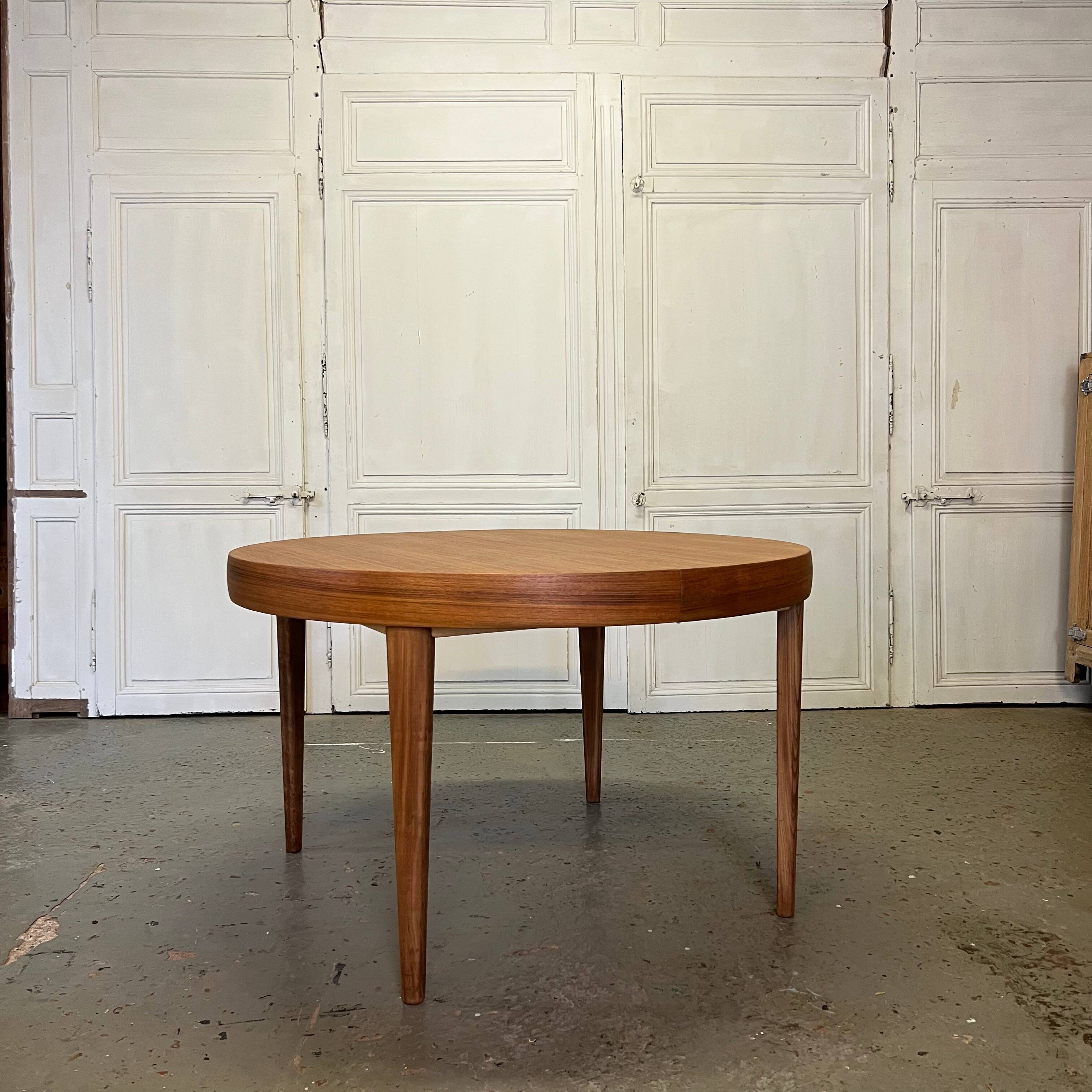 1970s Scandinavian table