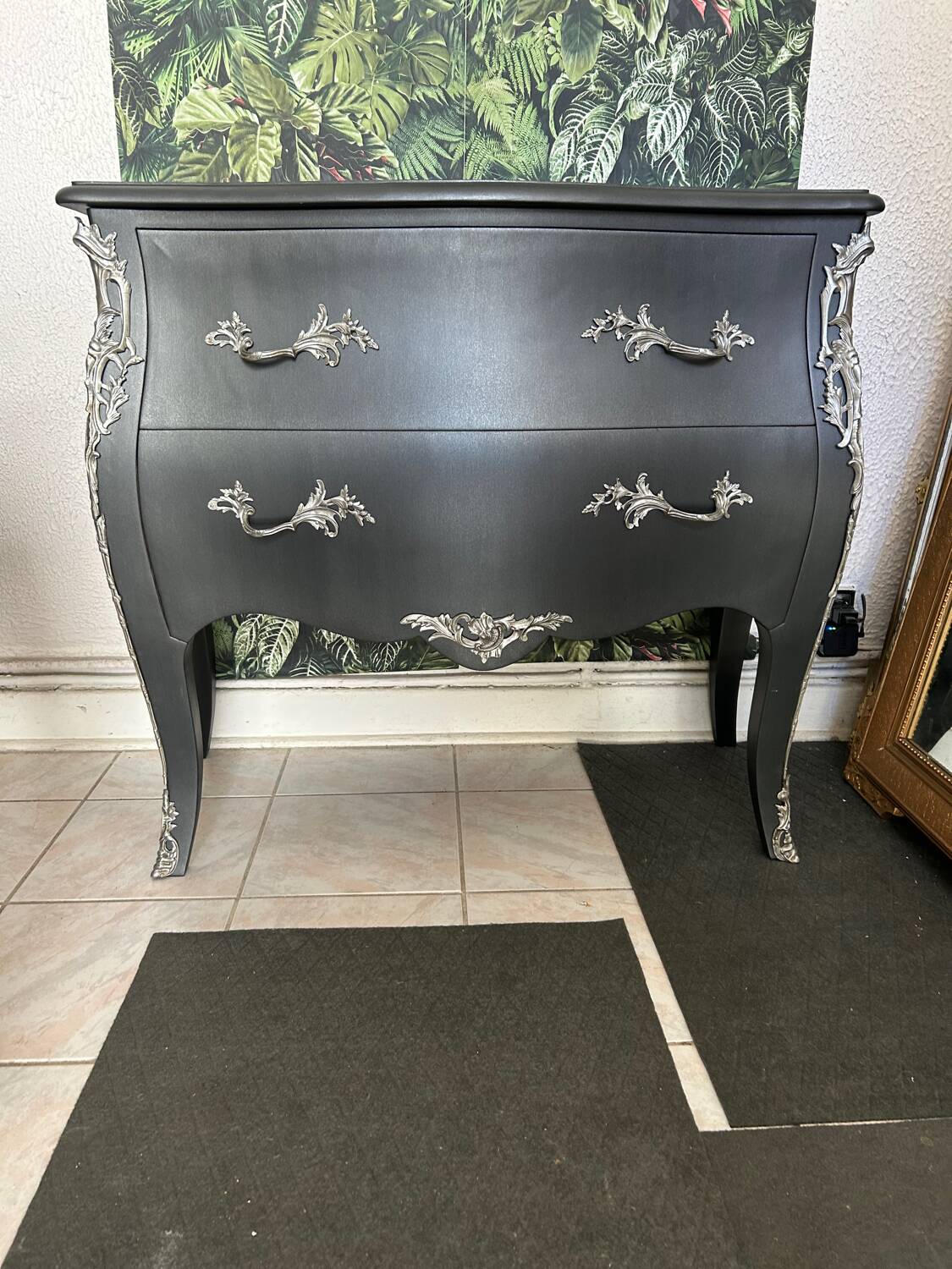 Louis XV chest of drawers
