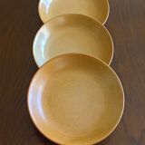 Set of 4 CNP village stoneware skullcap plates