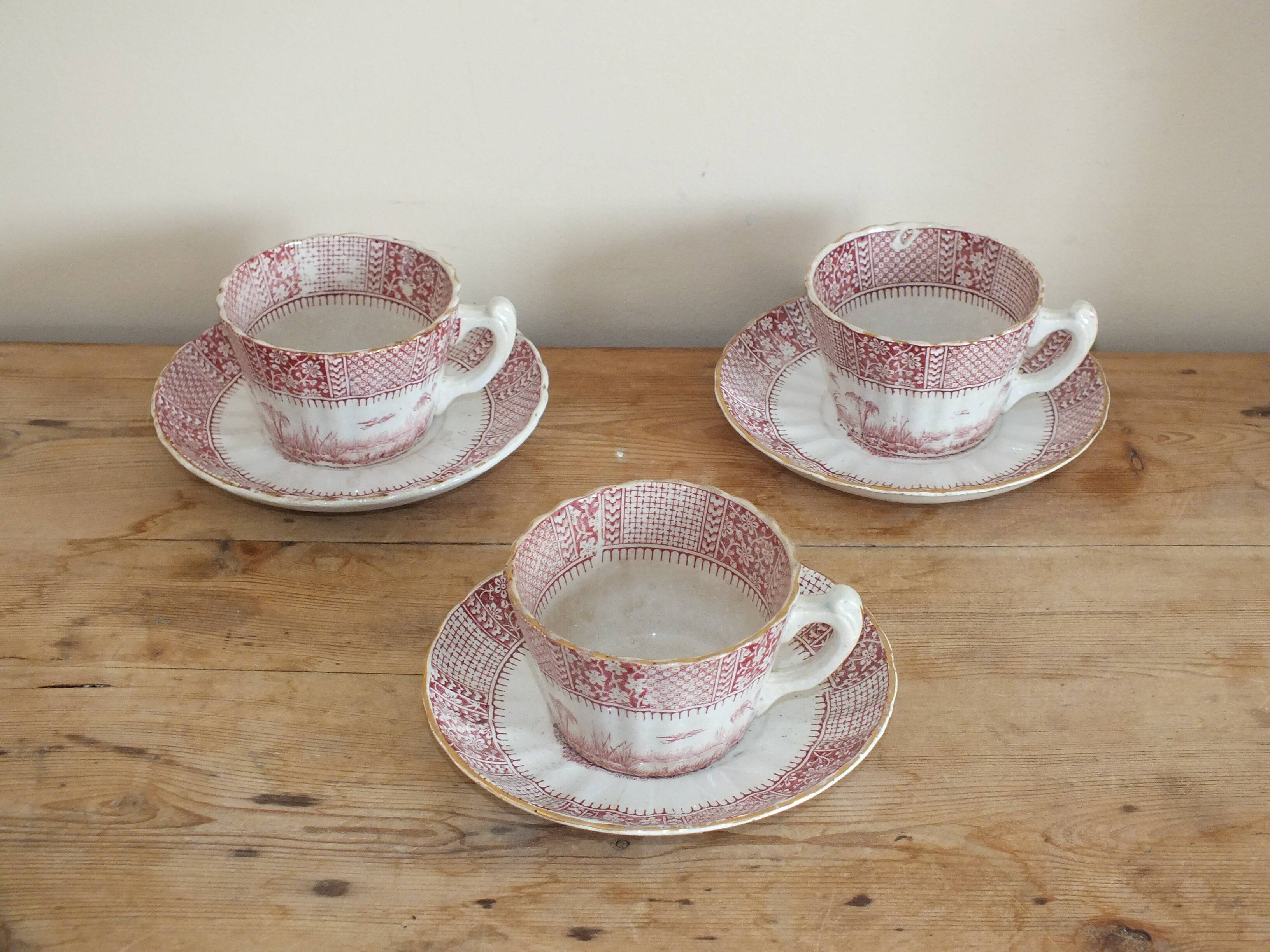 3 old Pexonne cups, Egyptian decor