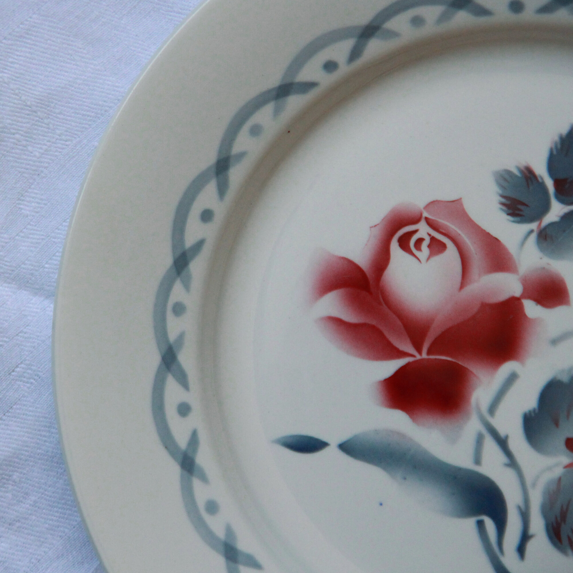 Set of 6 flat plates flowered old French earthenware Digoin Sarreguemines model Cannes