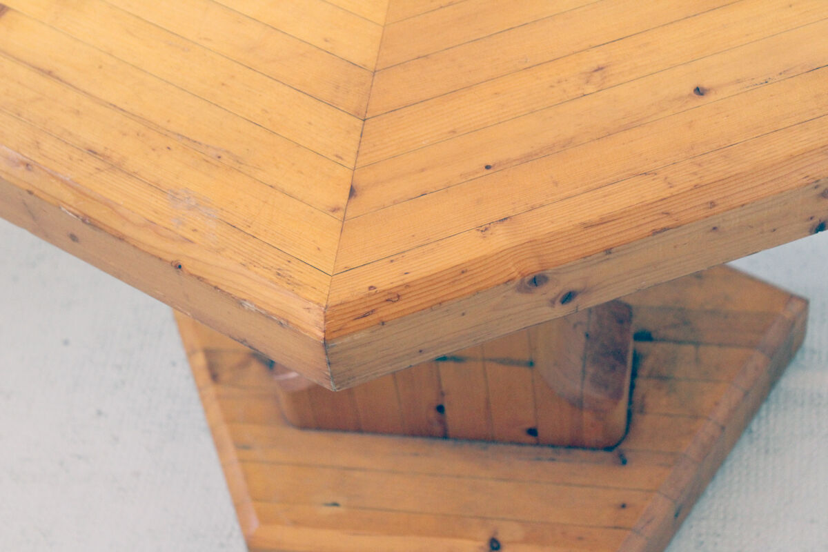 Side table in solid glued laminated pine