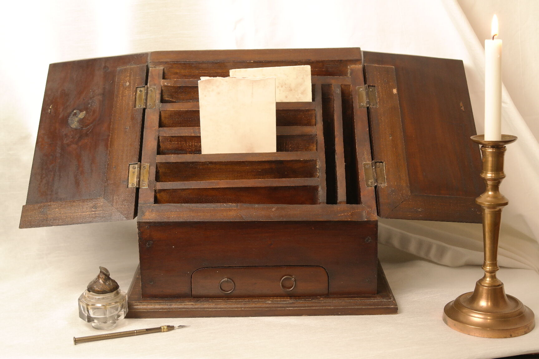 Antique table cabinet in solid mahogany XXth