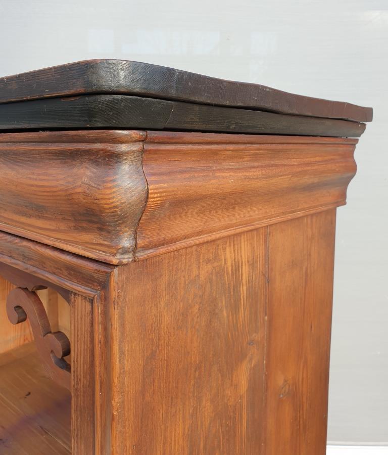 High chest of drawers furniture XIXth with niche