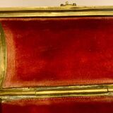 Jewelry chest with its bronze key, Renaissance style, 19th century fleur-de-lis decoration