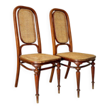 2 antique Thonet chairs in bent wood and caning – Model no. 32