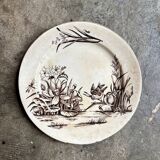 Tunstall flat plate in brown and gold English ironstone, "Amazon" service circa 1880