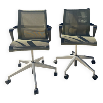 Paire de fauteuils "detu" hermann miller - 2010