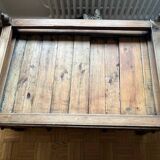 Table basse en bois massif avec tiroirs et plateau en verre – pièce unique