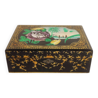 "Art Nouveu" wooden box. Spain, 1940s.