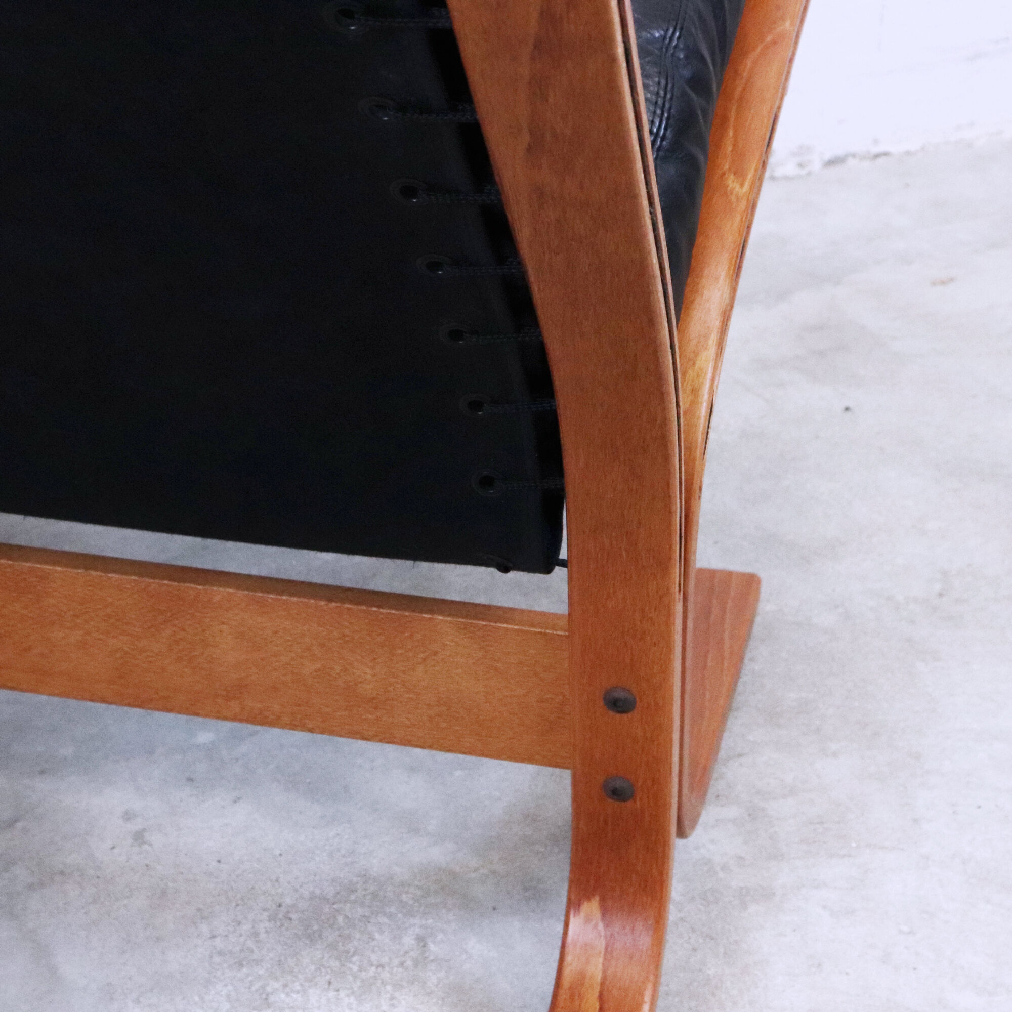 Siesta leather armchairs, Ingmar Relling, Norway, 1960