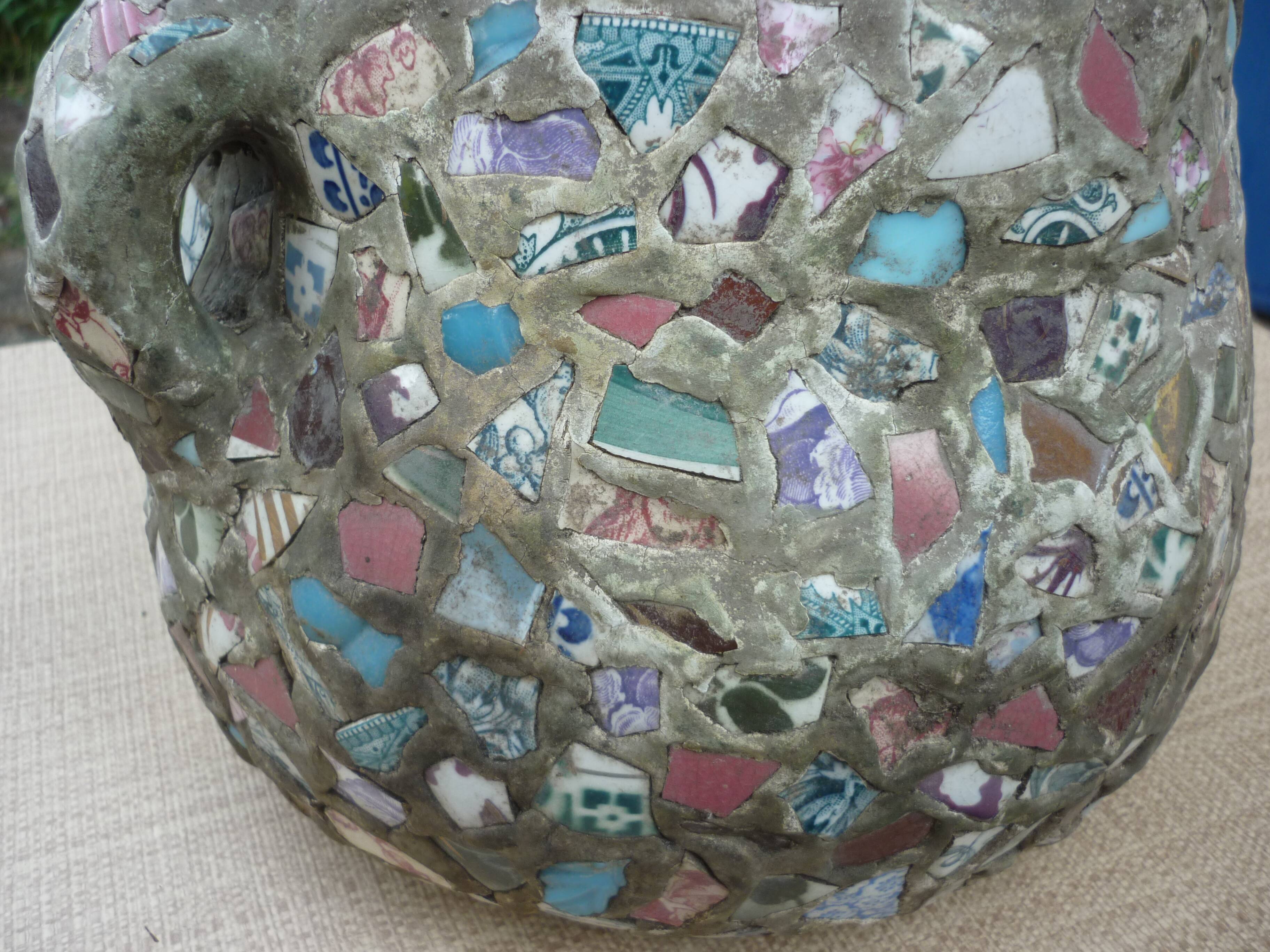 Pot terracotta mosaic called picassiette