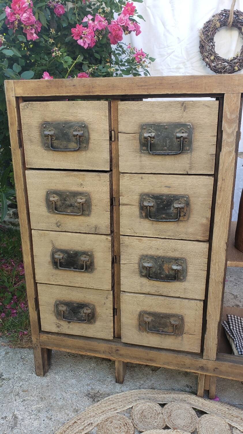 Trade furniture