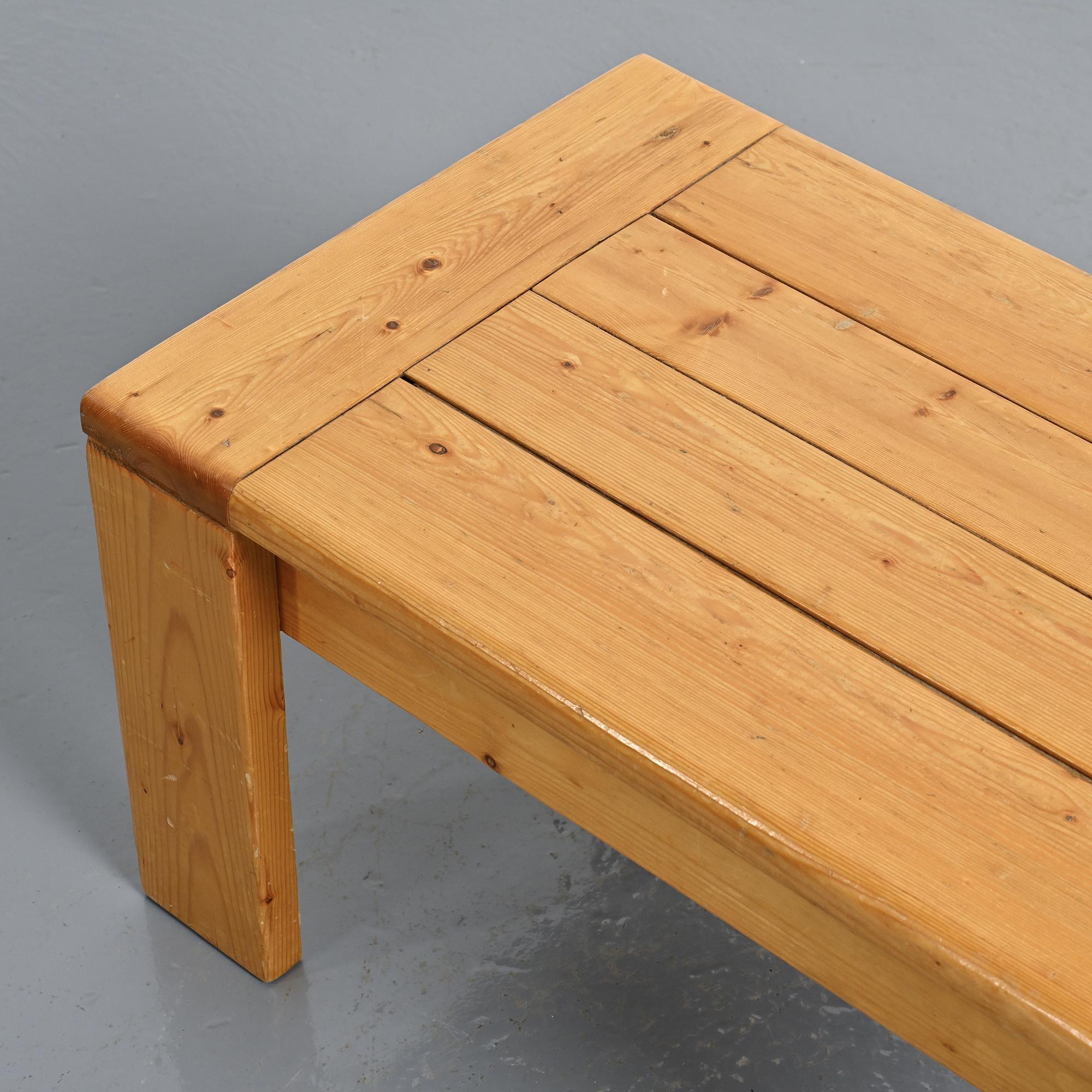 Pine coffee table Les Arcs, circa 1970