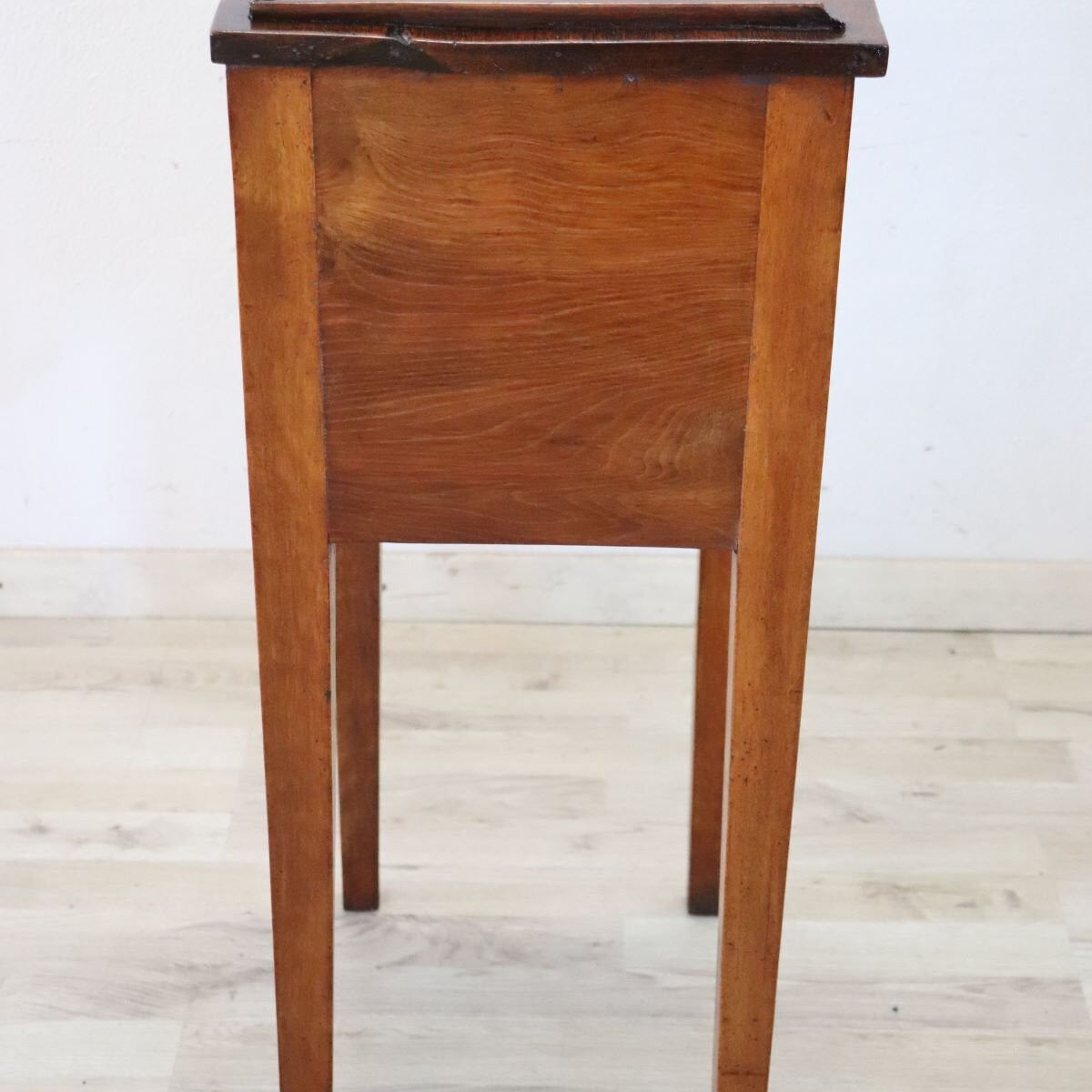 Antique Nightstand In Walnut, Italy Early 19th Century