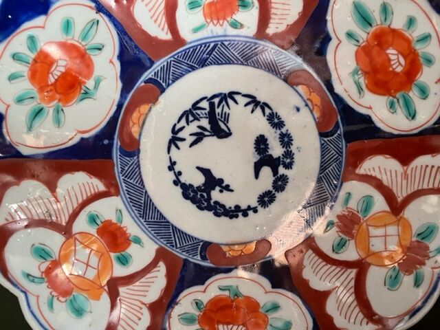 Duo of plates Imari porcelain nineteenth century.
