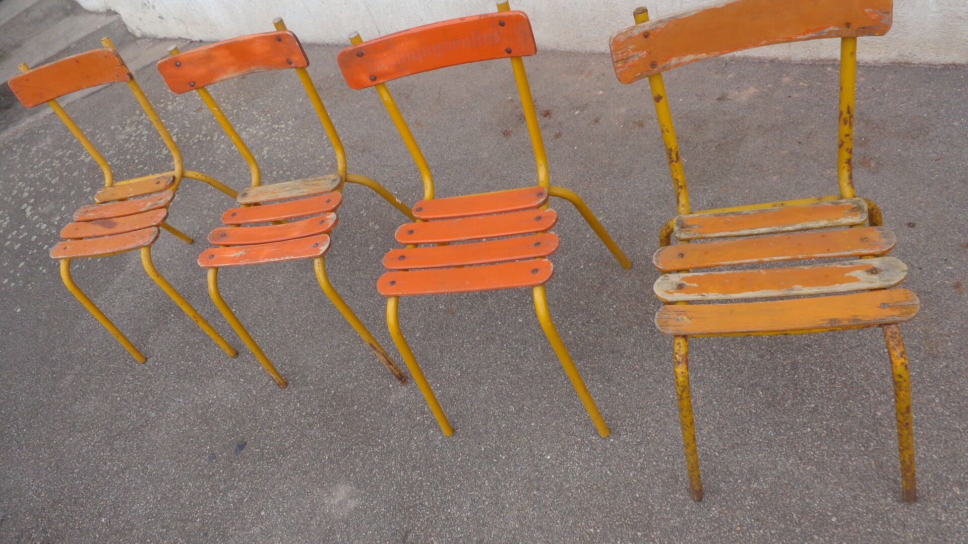 4 terrace chairs bistro Champigneulles