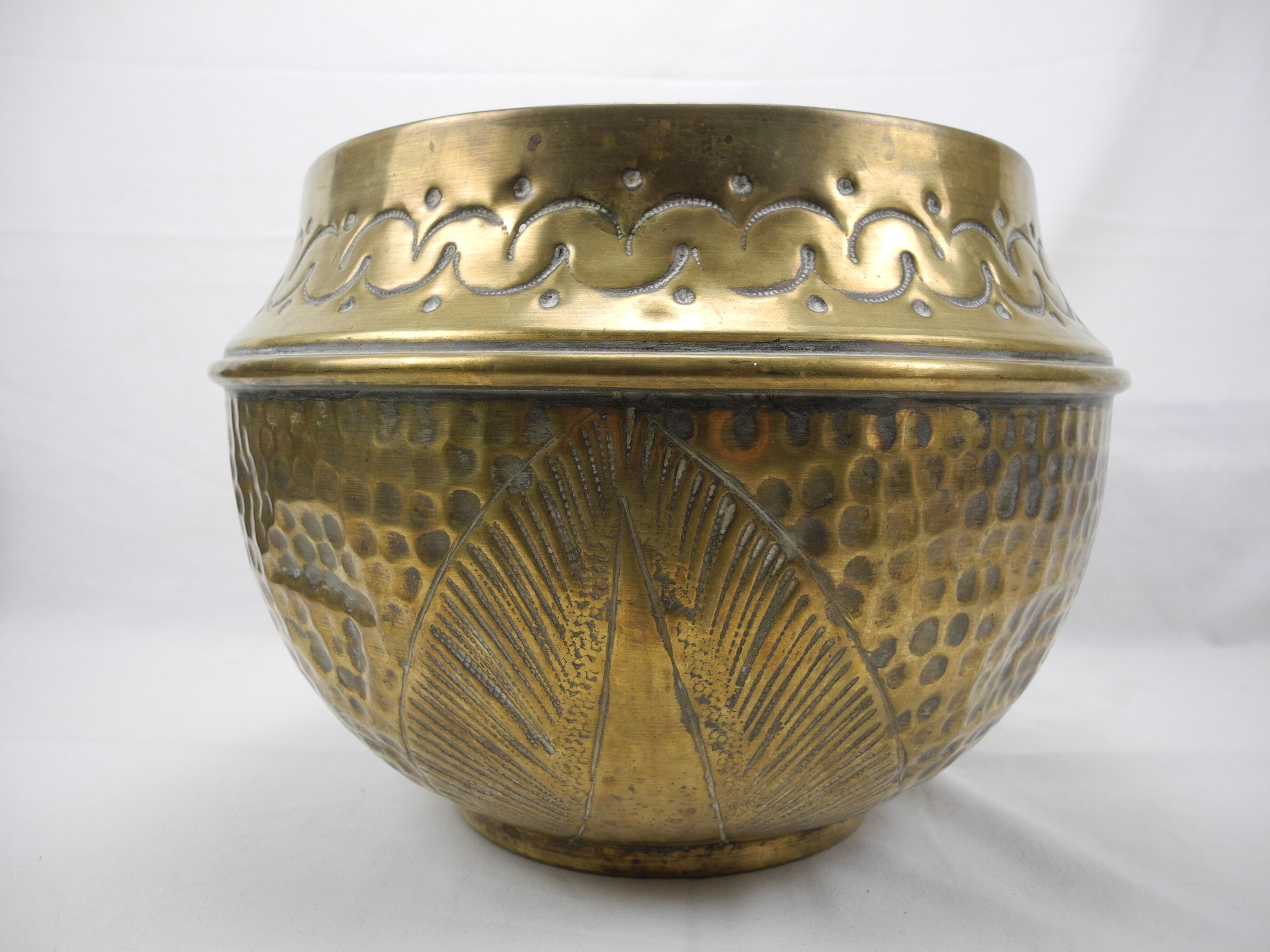 Cache pot laiton doré