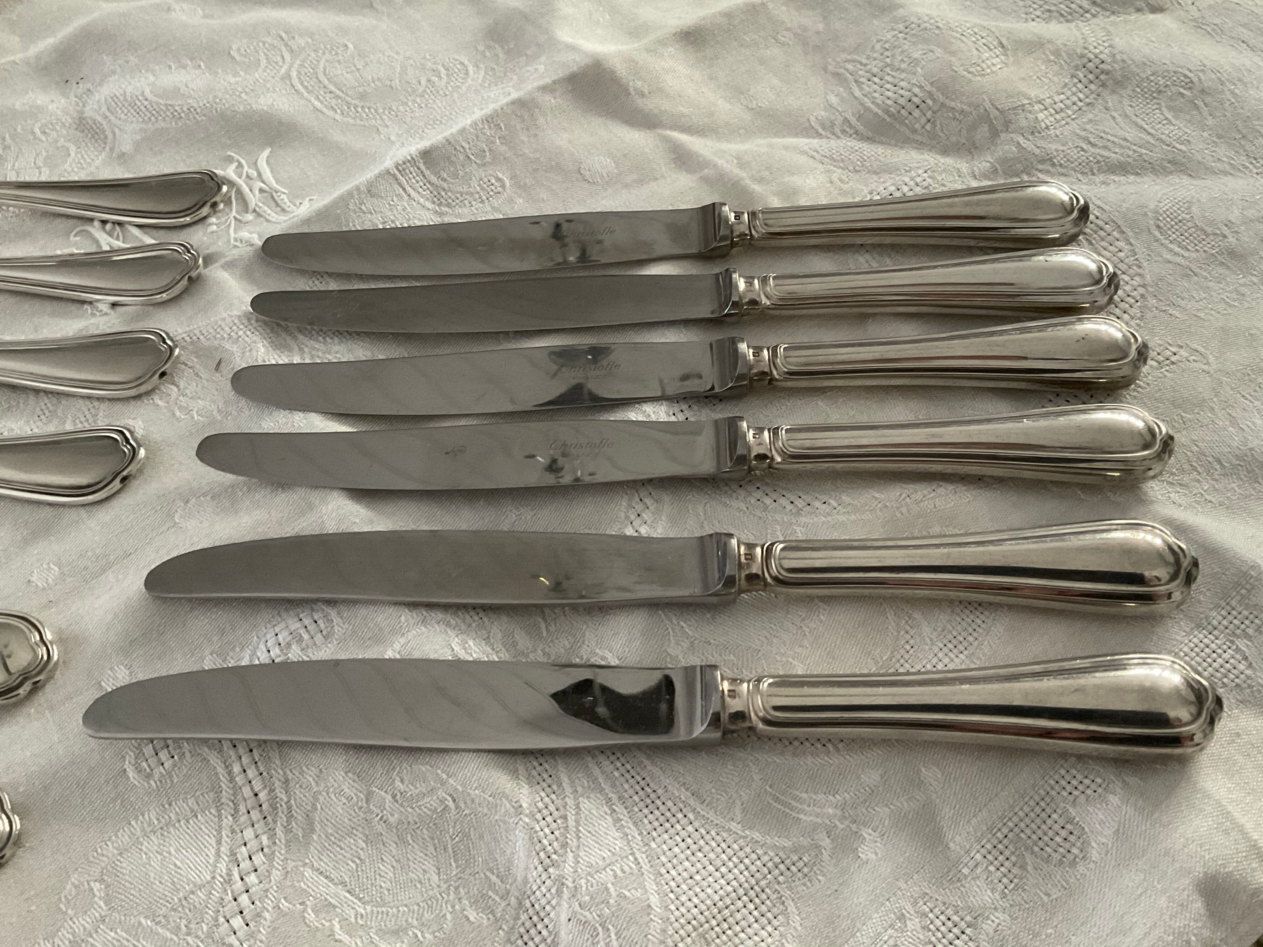 Set of 12 table cutlery