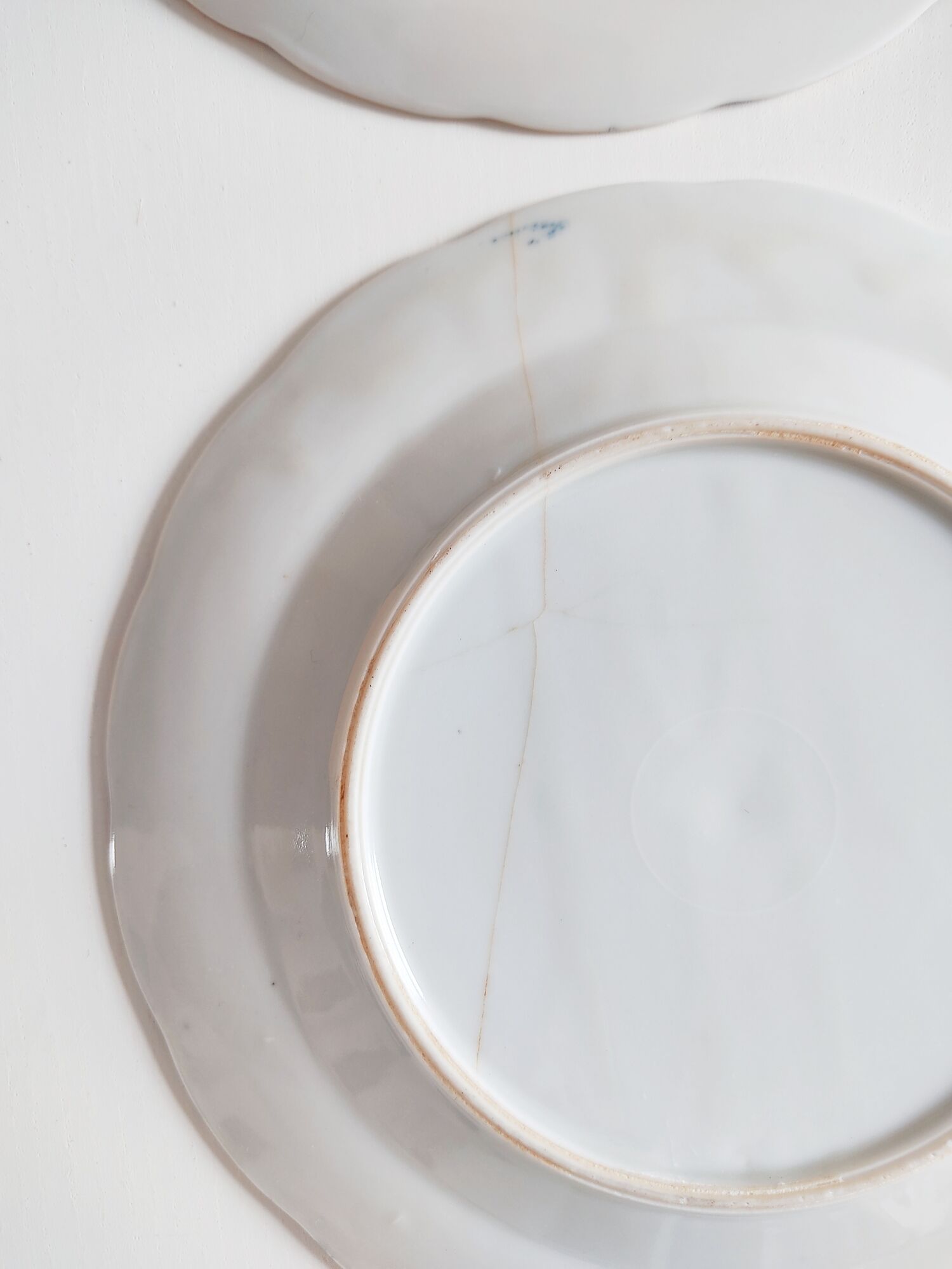 Set of 6 English porcelain dessert plates