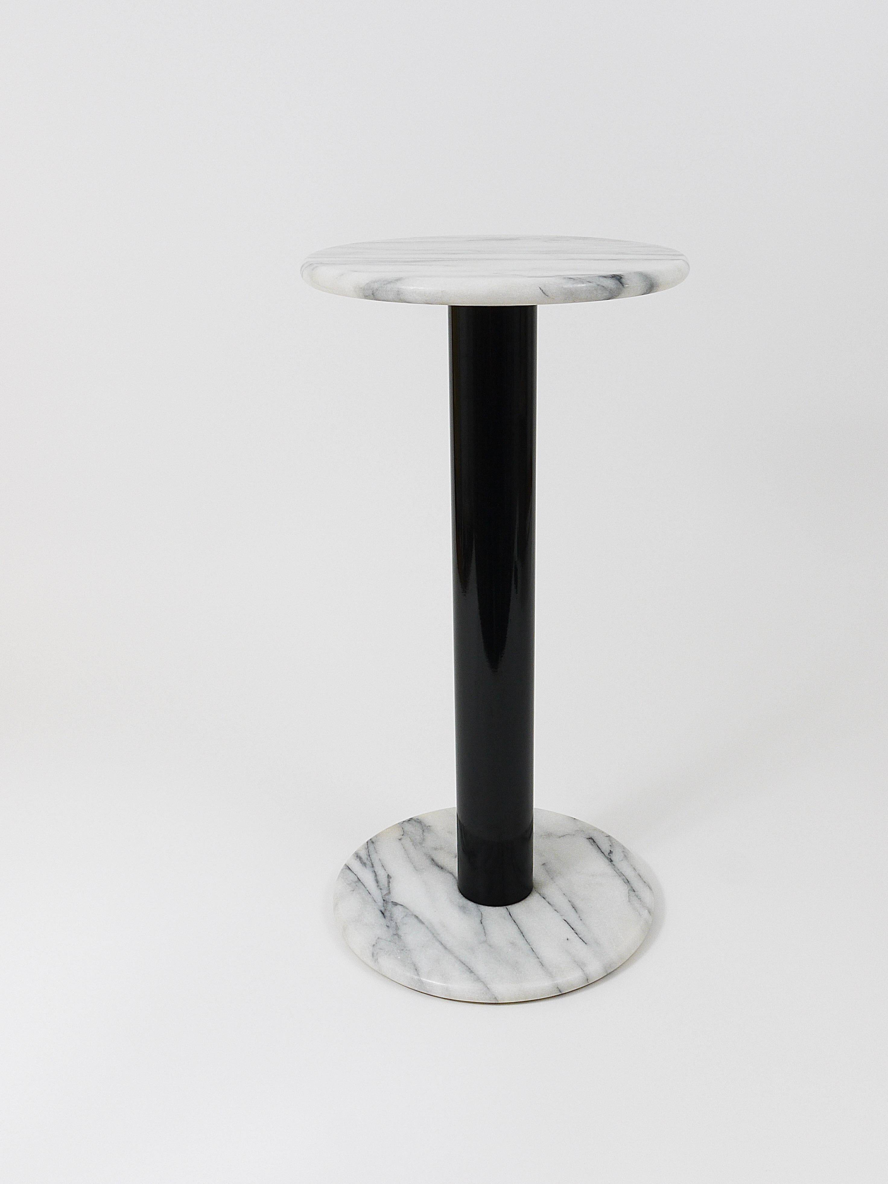 Postmodern pedestal table / plant stand in white Carrara marble, Italy, 1980s