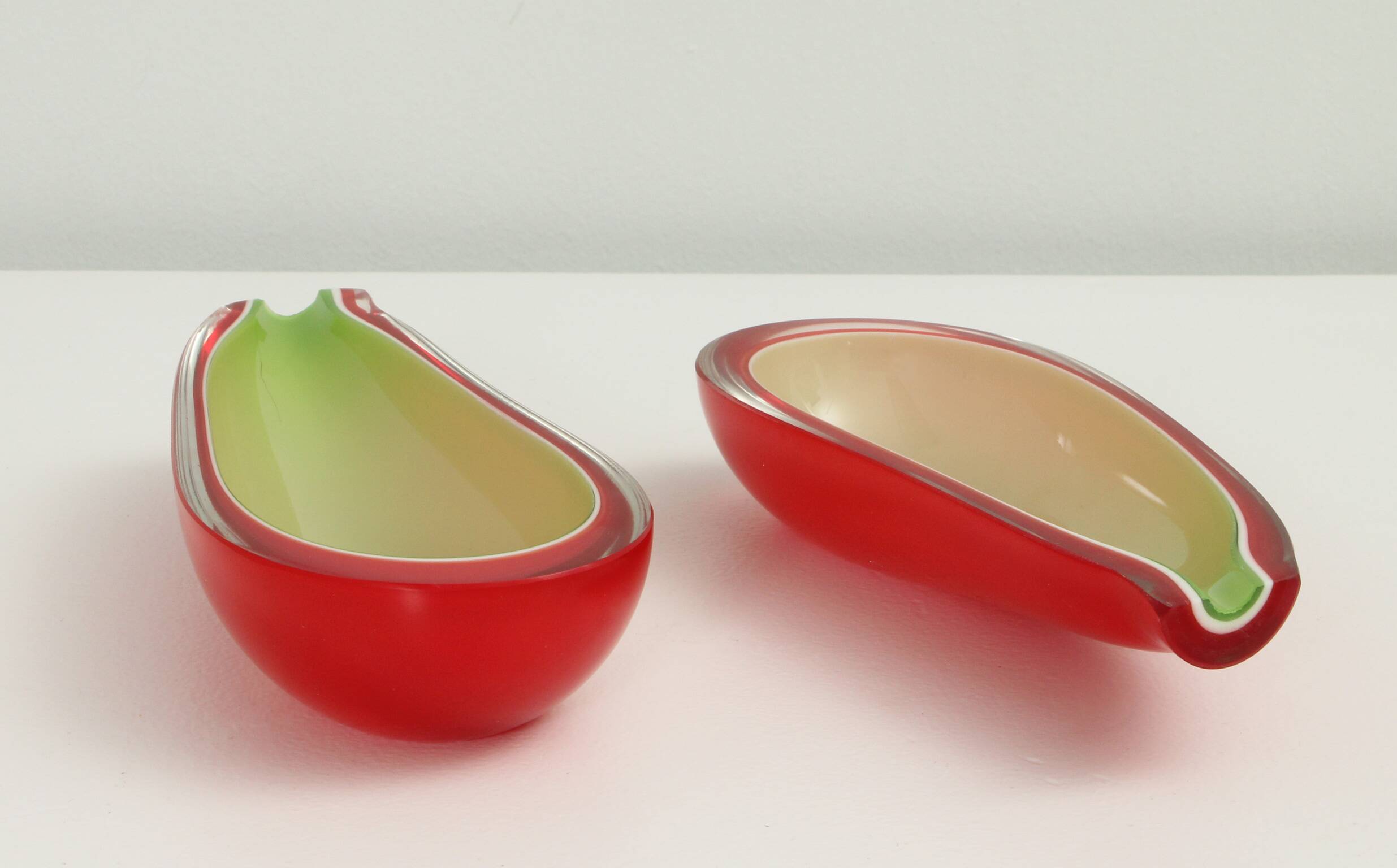 Pair of Fratelli Toso bowls in the shape of an aubergine, Murano, Italy, 1950s.