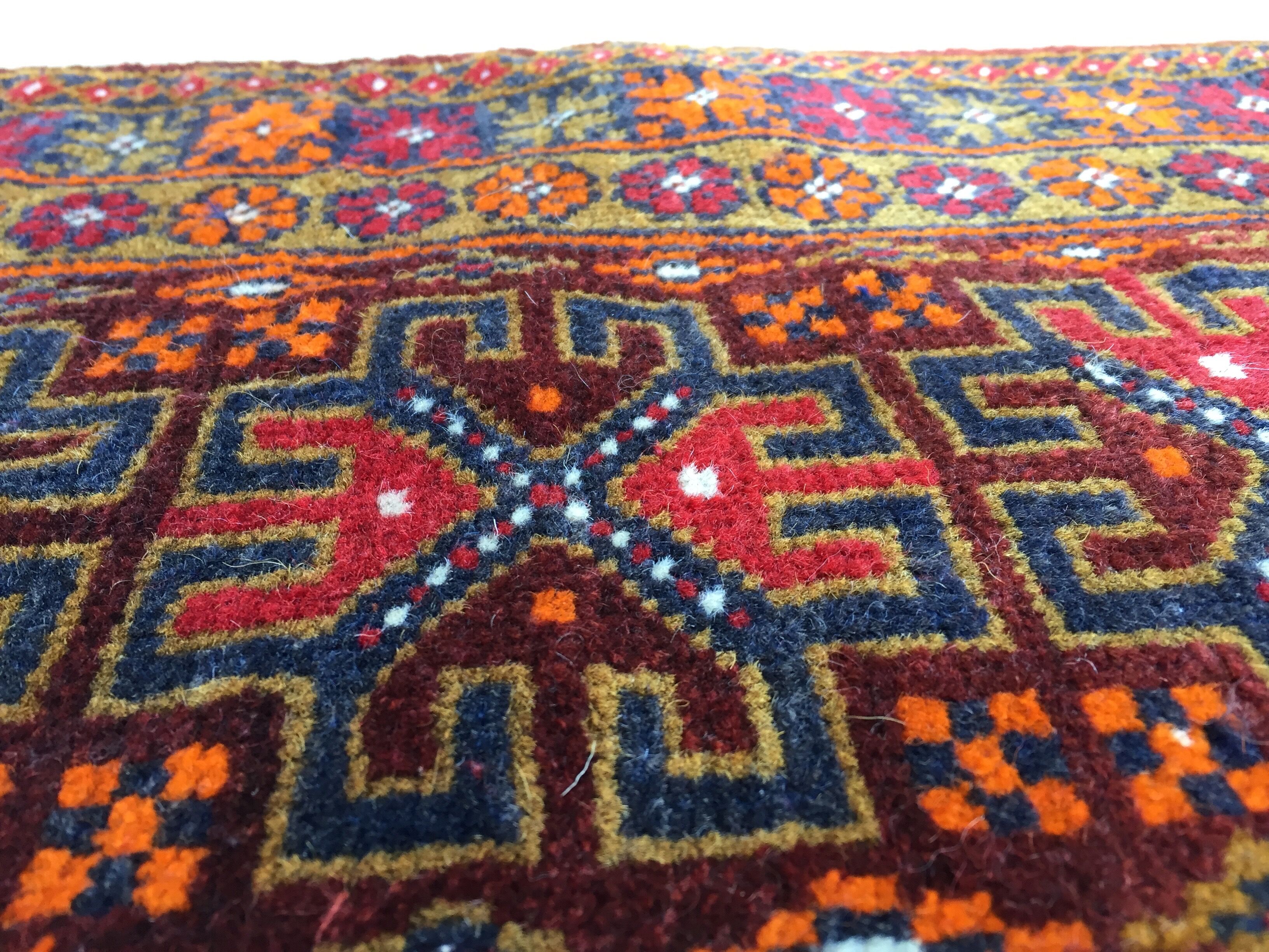 Small oriental wool rug - 80 x 46cm