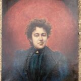 Tableau  ancien - portrait de femme sur fond de soleil rouge