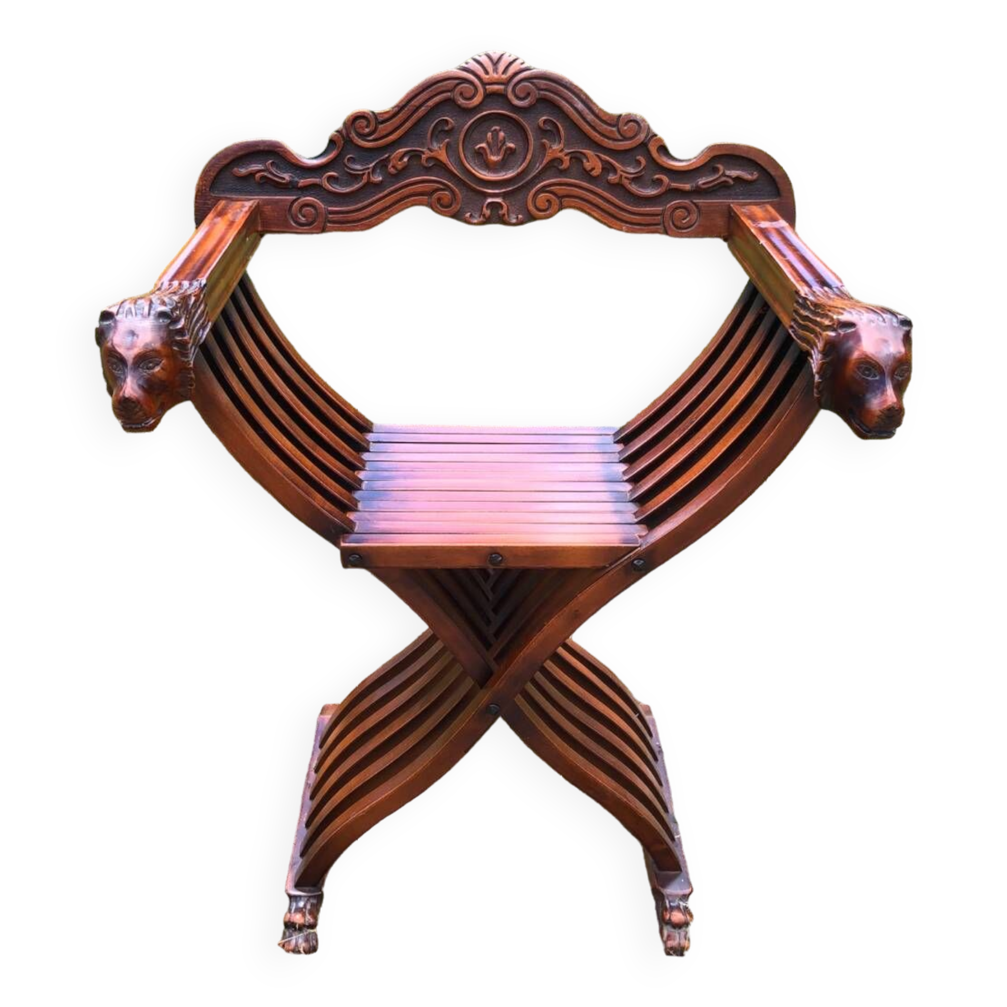Carved wood Dagobert armchair