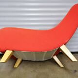 Armless chair