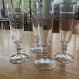 4 Champagne flutes