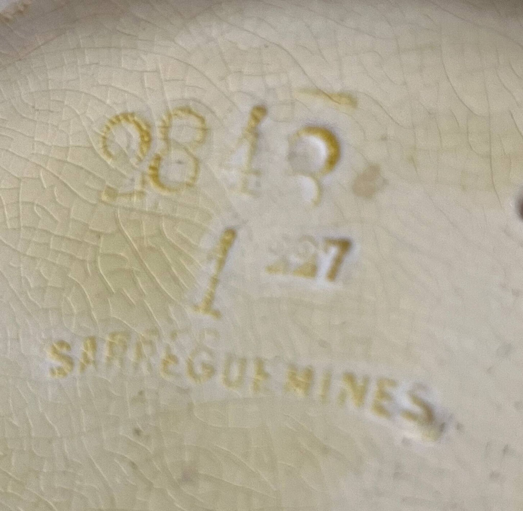 Sarreguemines vase (model 9848) floral patterns 1830