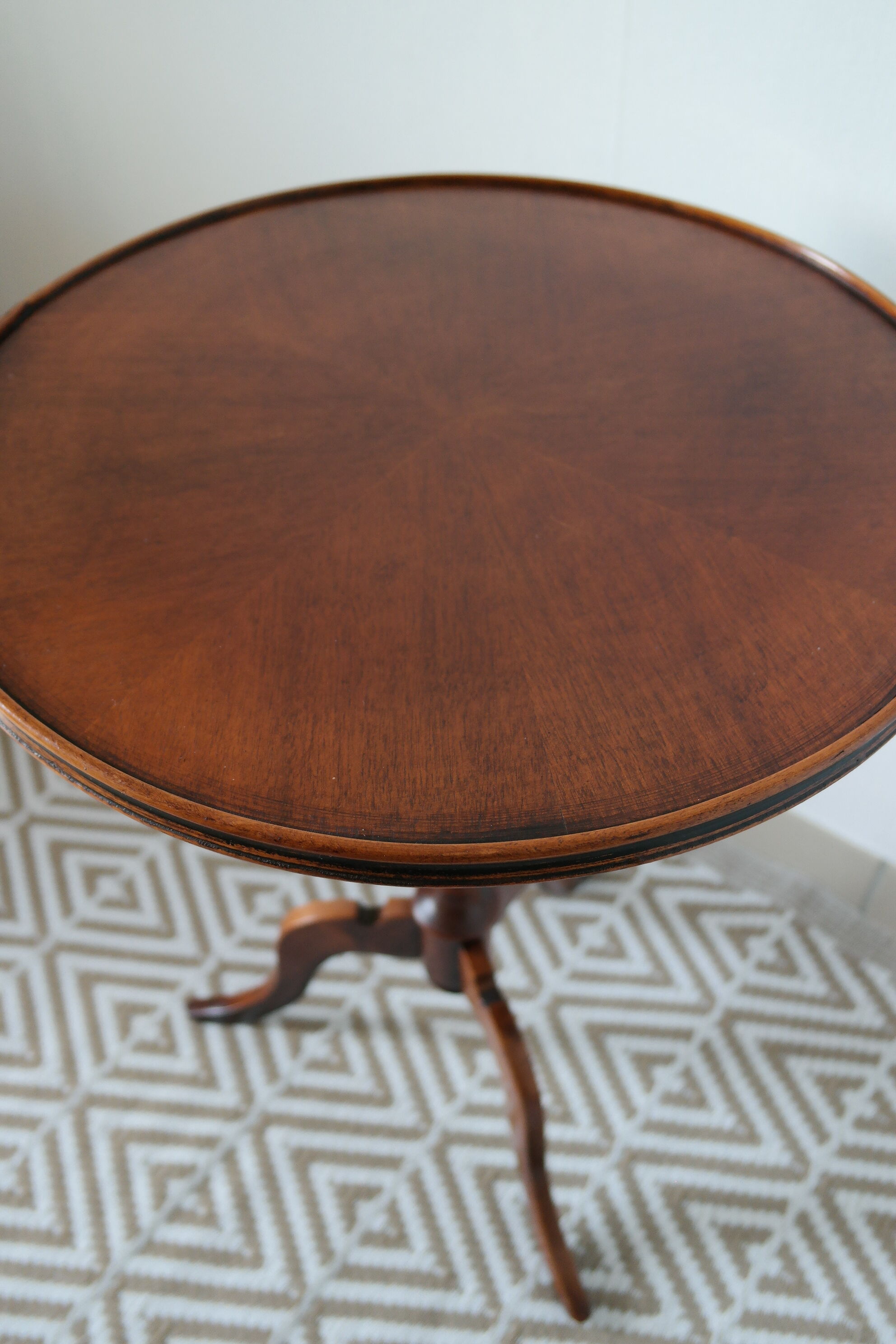 English-style mahogany side table