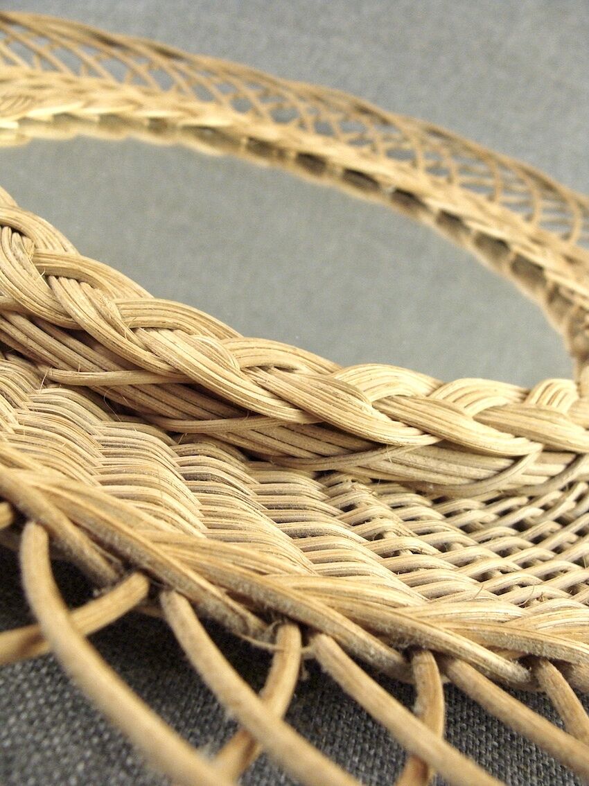 Vintage mirror in rattan  43cm