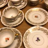 8 coffee cups in 60s floral porcelain