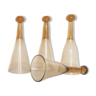 Lot de 6 flutes à champagne appelés 'trinquette' ou 'cul sec' en verre soufflé à la bouche, vintage