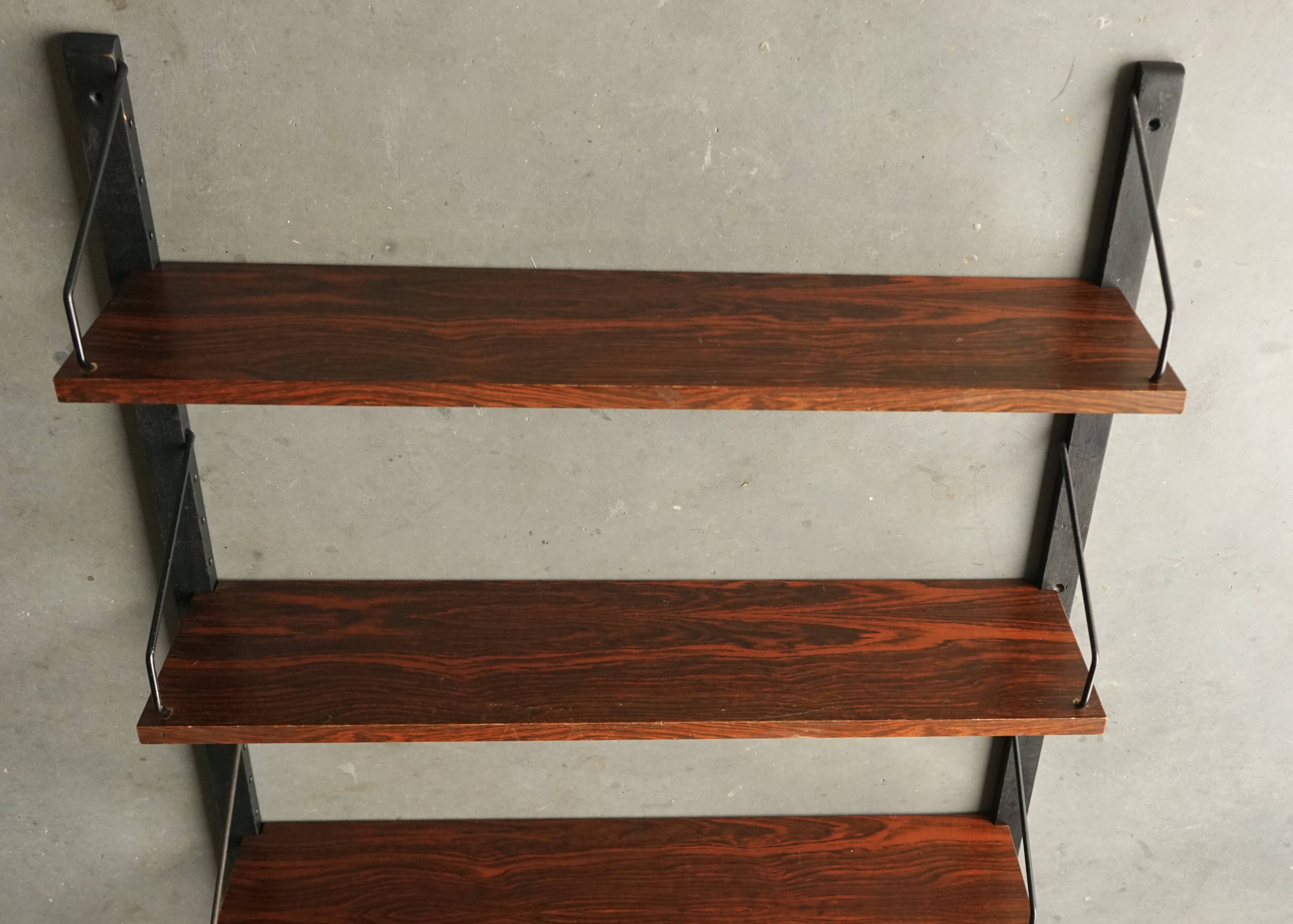 Etagère danoise du milieu du siècle par Poul Cadovius pour Cado, années 1960