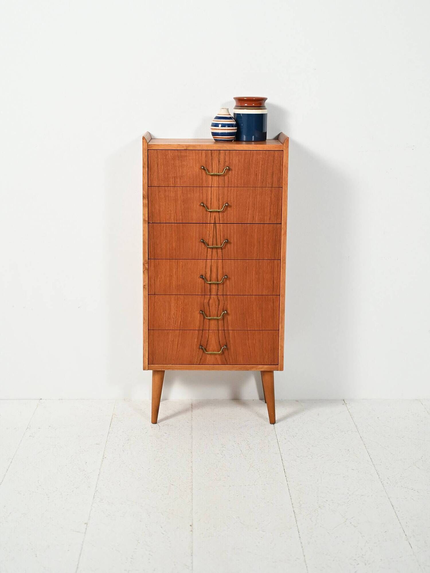 Small Scandinavian teak chest of drawers from the 1950s