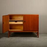 Børge Mogensen 'China' Cabinet (Model 232) in teak and brass, FDB Møbler Denmark