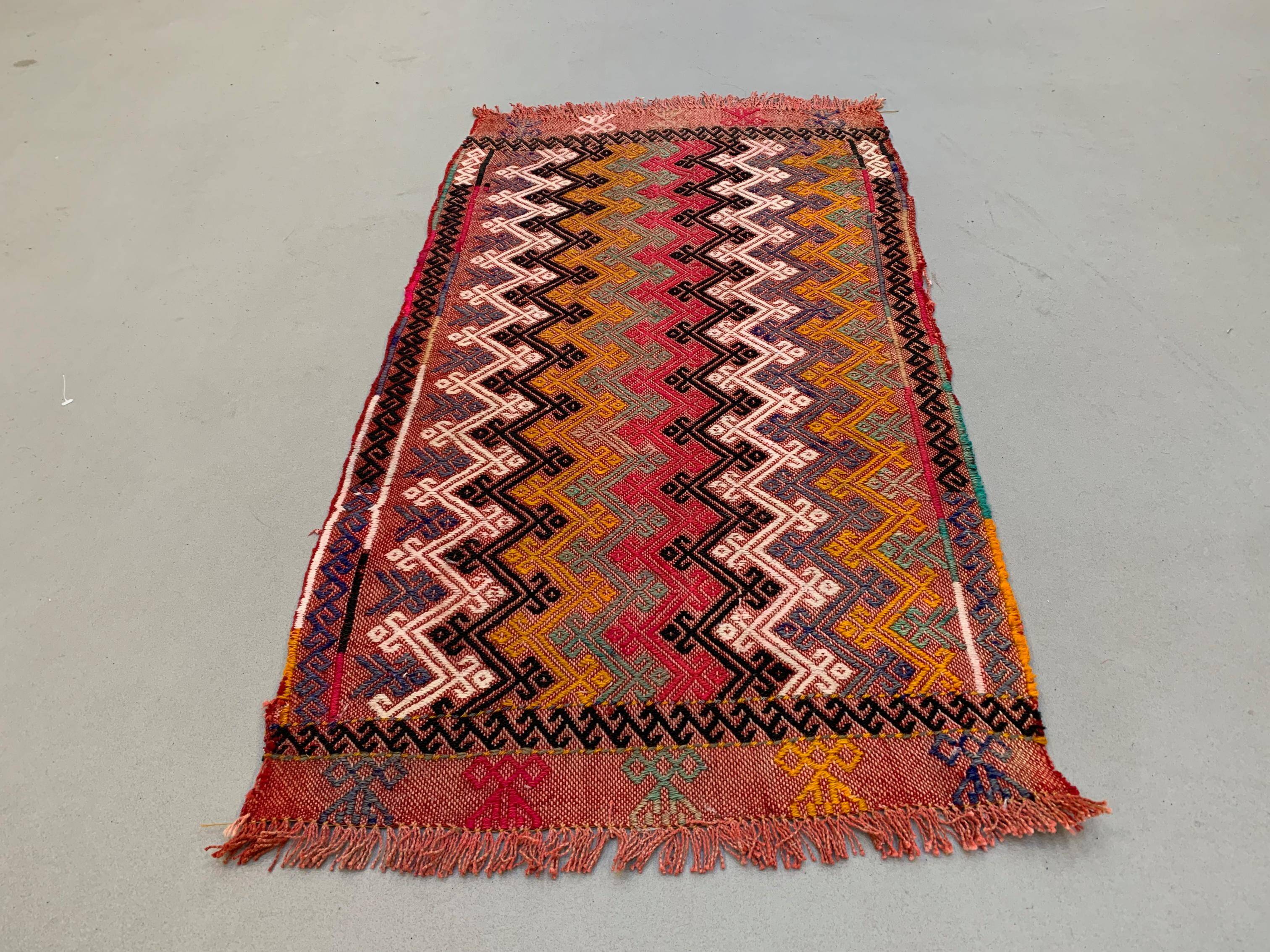 Vintage Turkish Mini Kilim 91x47 cm Wool Small Kelim Runner, shabby Chic