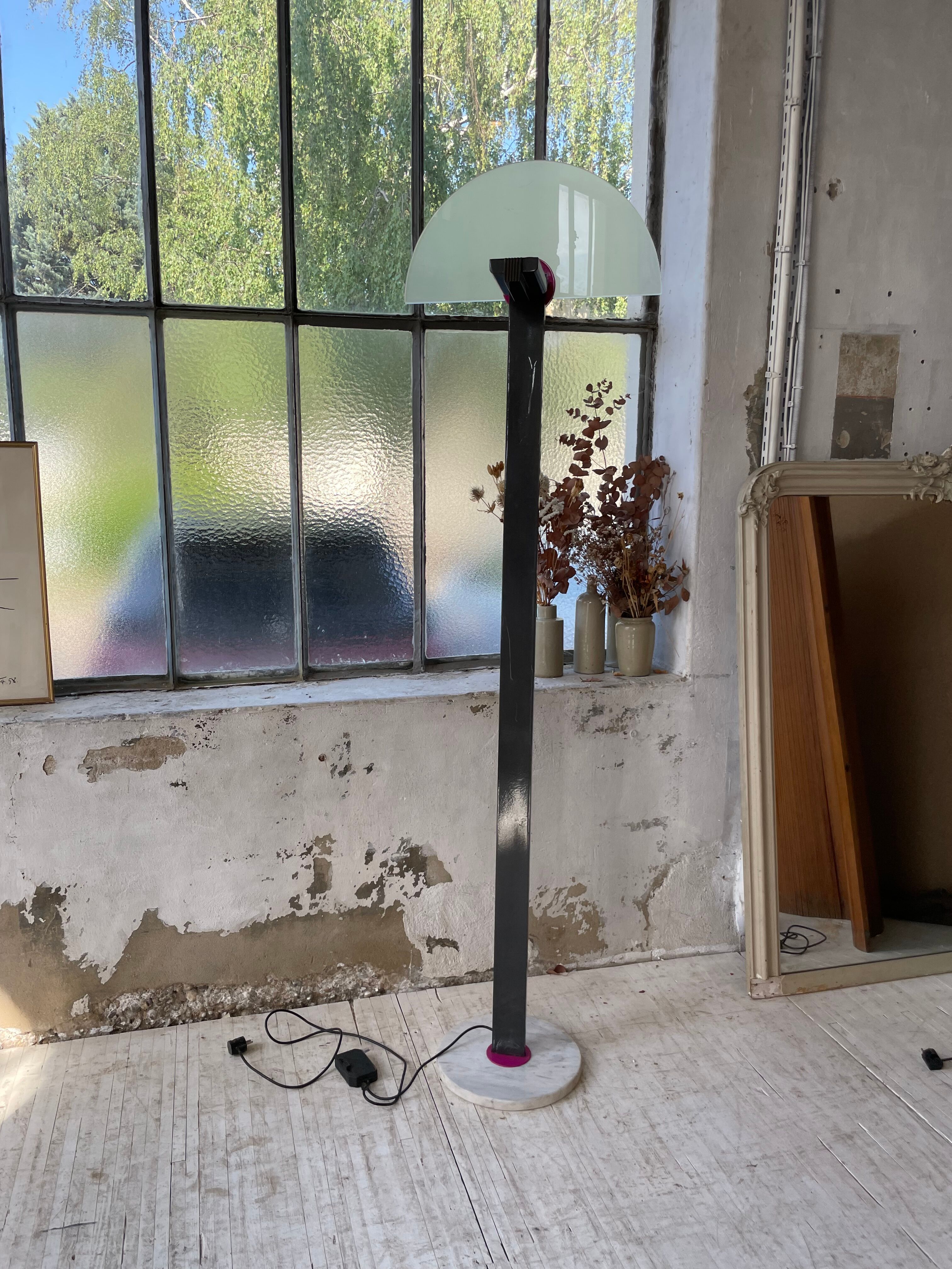 Memphis 80s pink and marble floor lamp