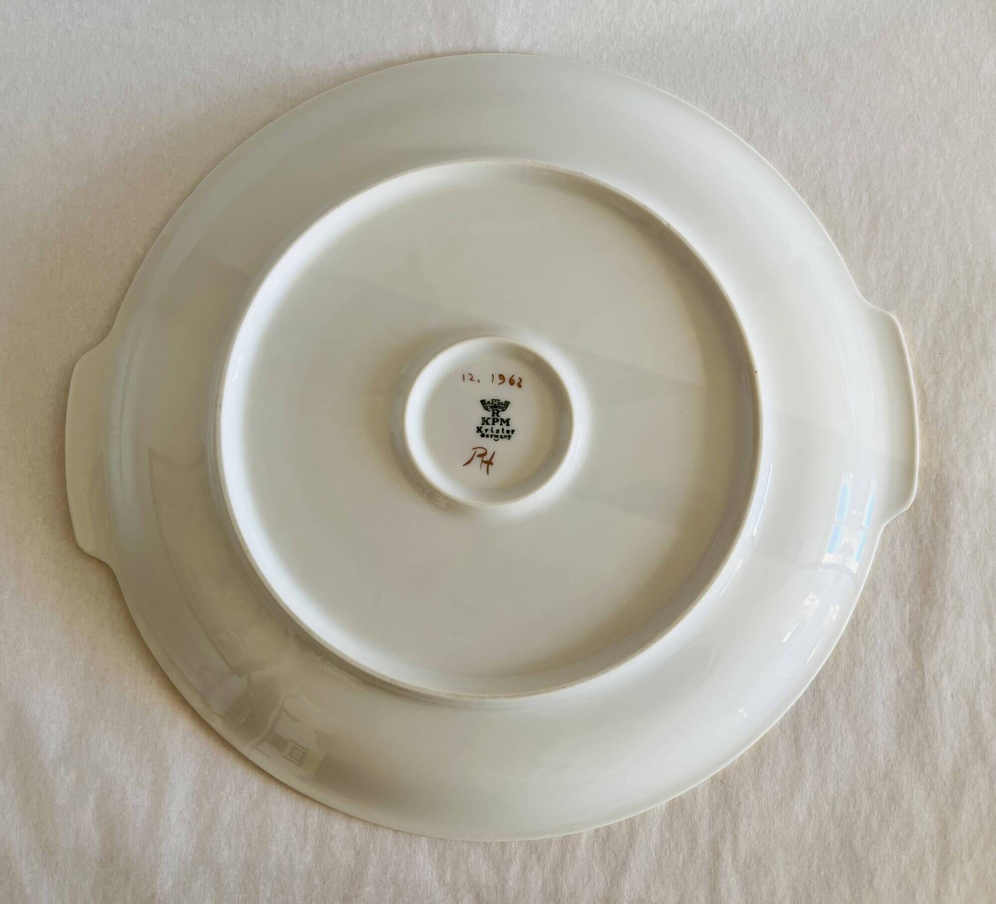 Vintage cake dish in German porcelain, KPM Krister Germany, decoration.