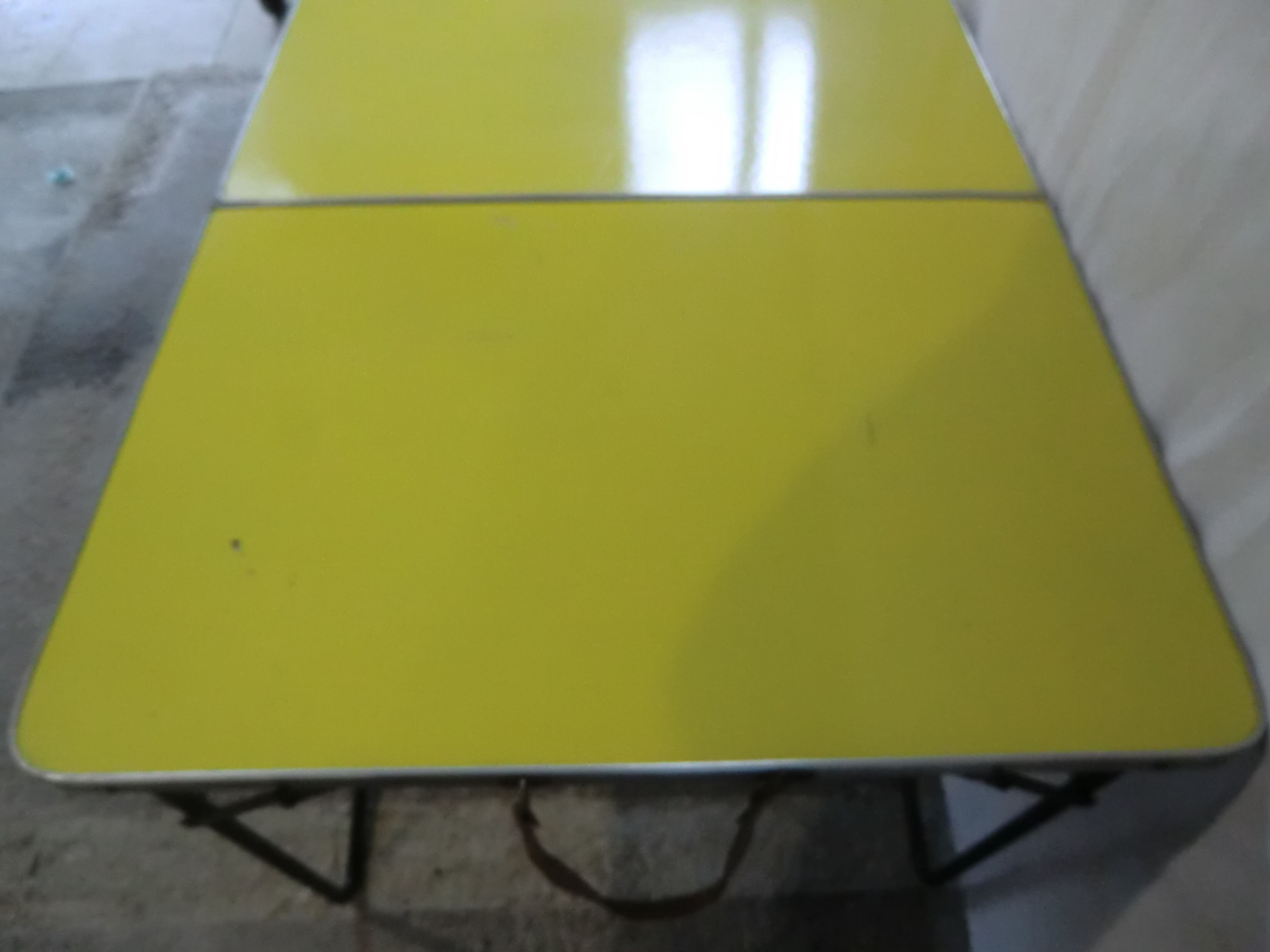 Table de camping pliable annees 60 vintage