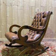 Fauteuil, rocking-chair, chesterfield en cuir havane
