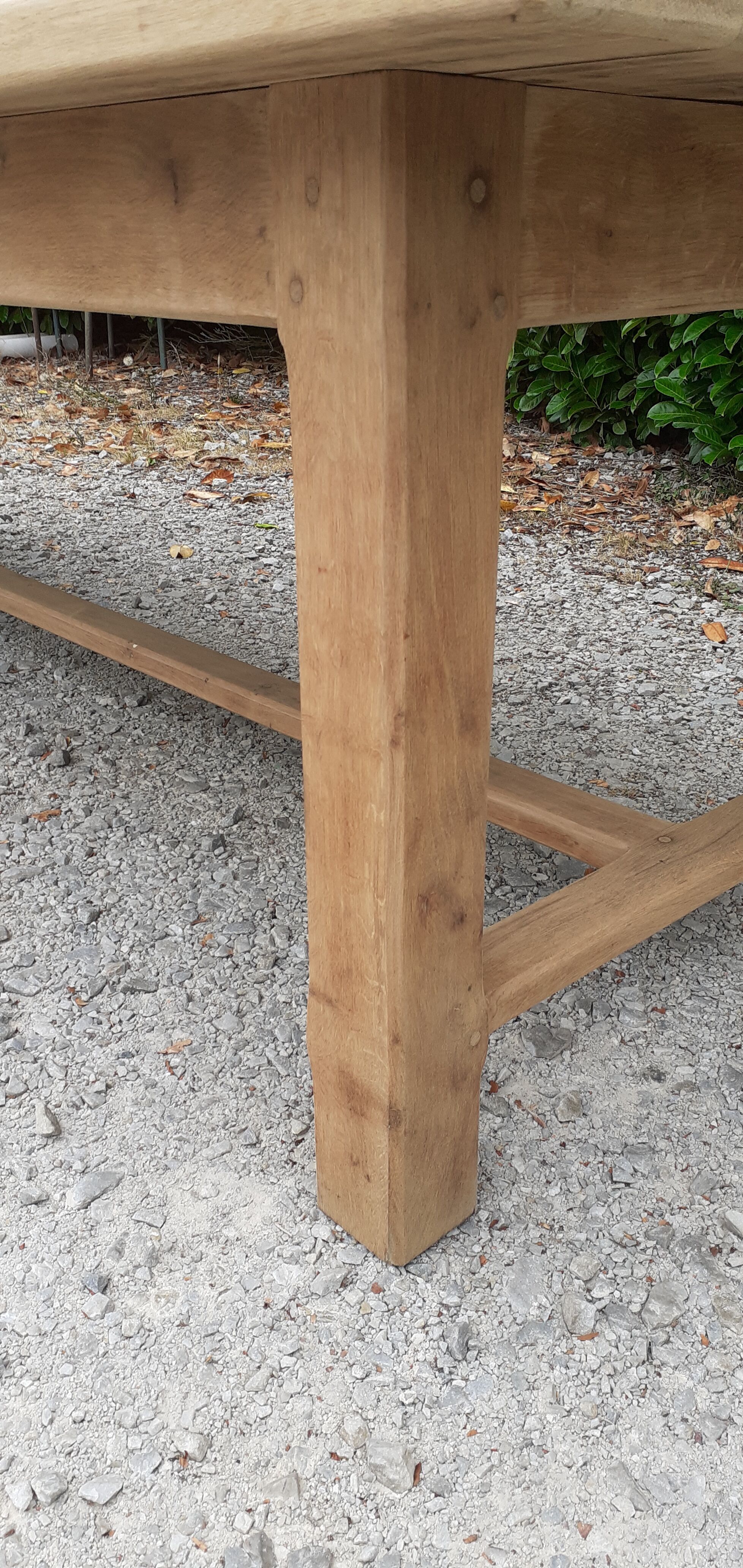 Farm table in solid oak raw wood