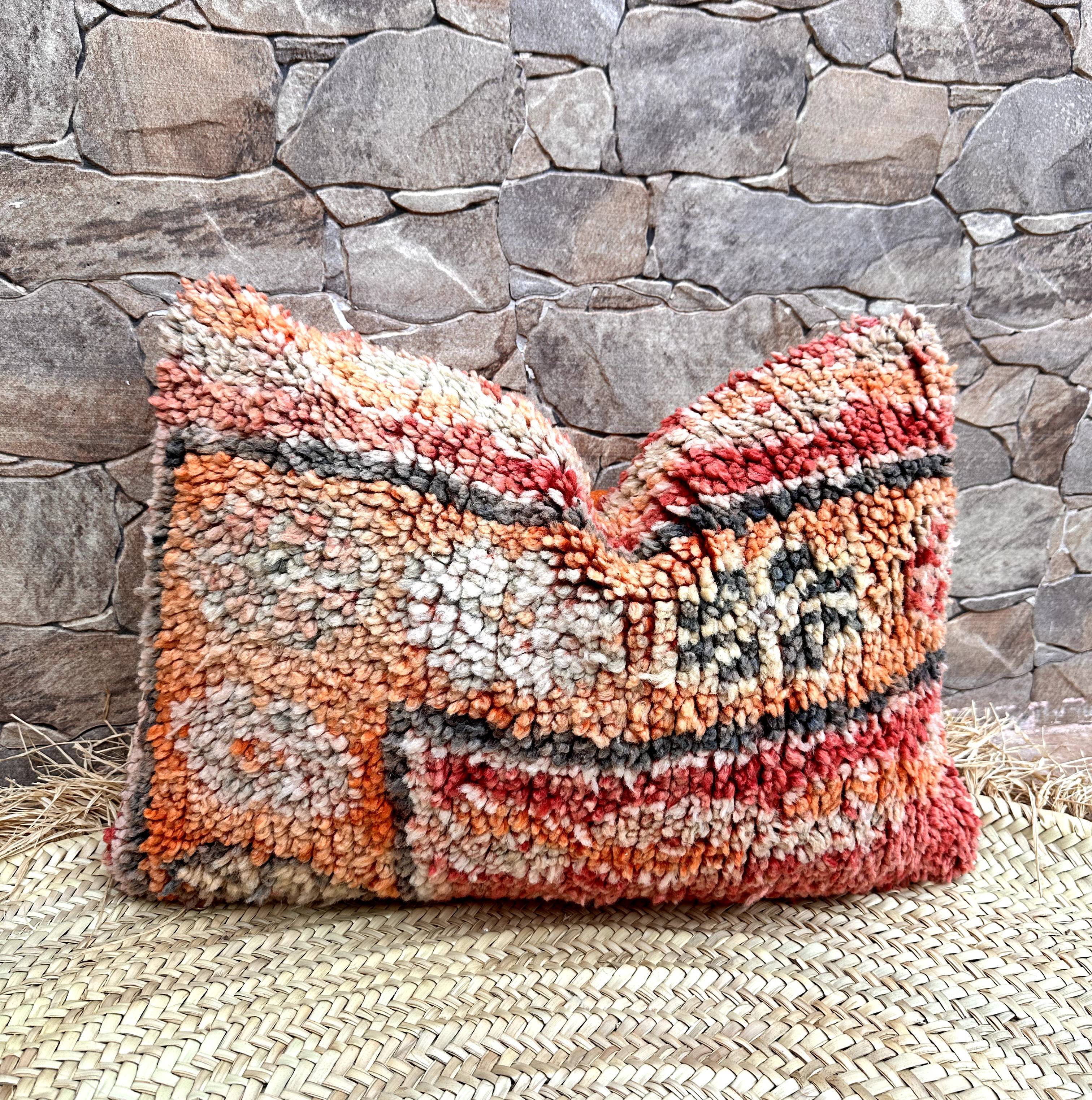 Vintage Moroccan, Berber bujaad pillow, decorative pillow, Berber cushion.