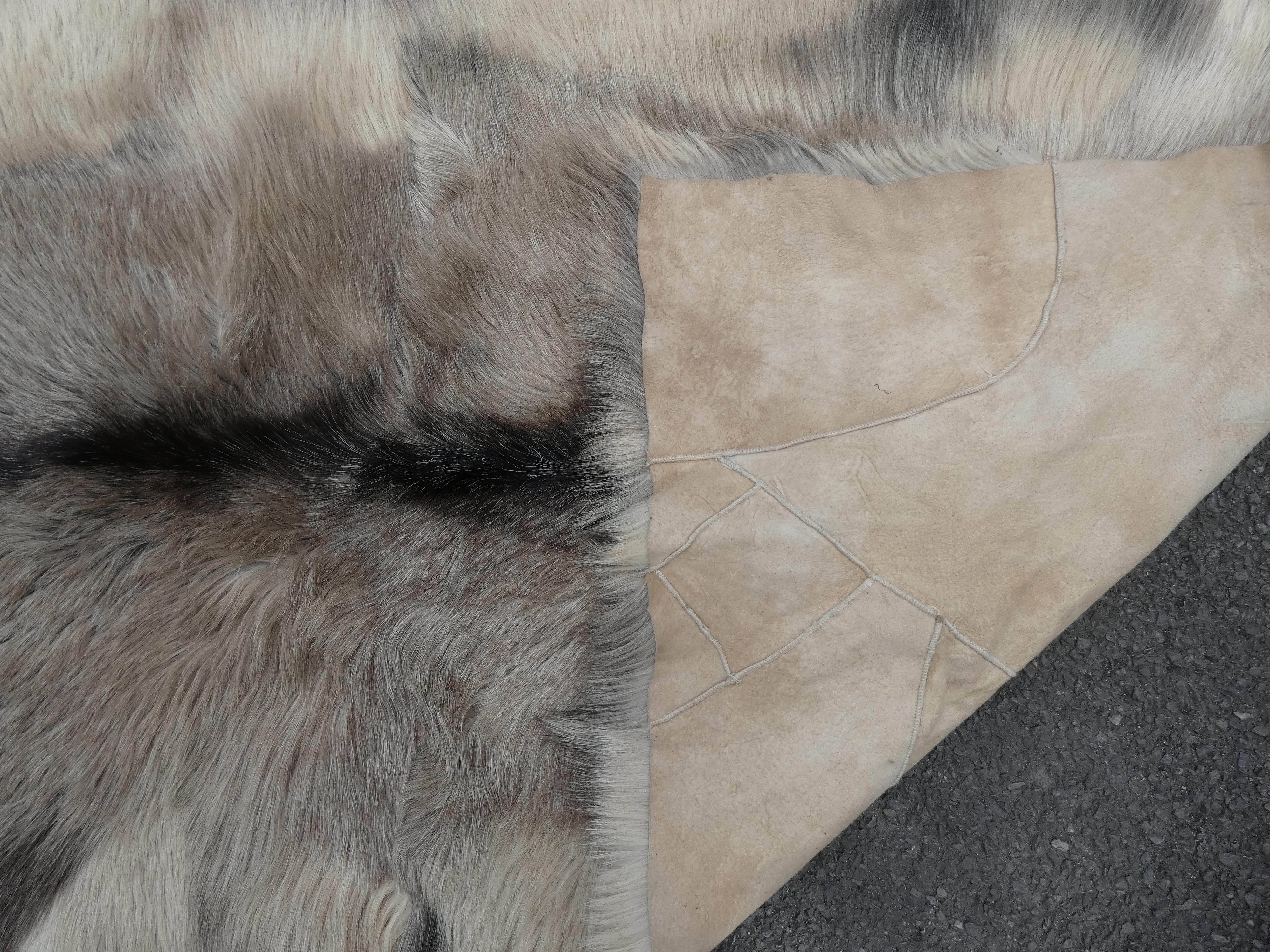 Bed descent carpet goat skin