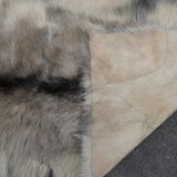 Bed descent carpet goat skin