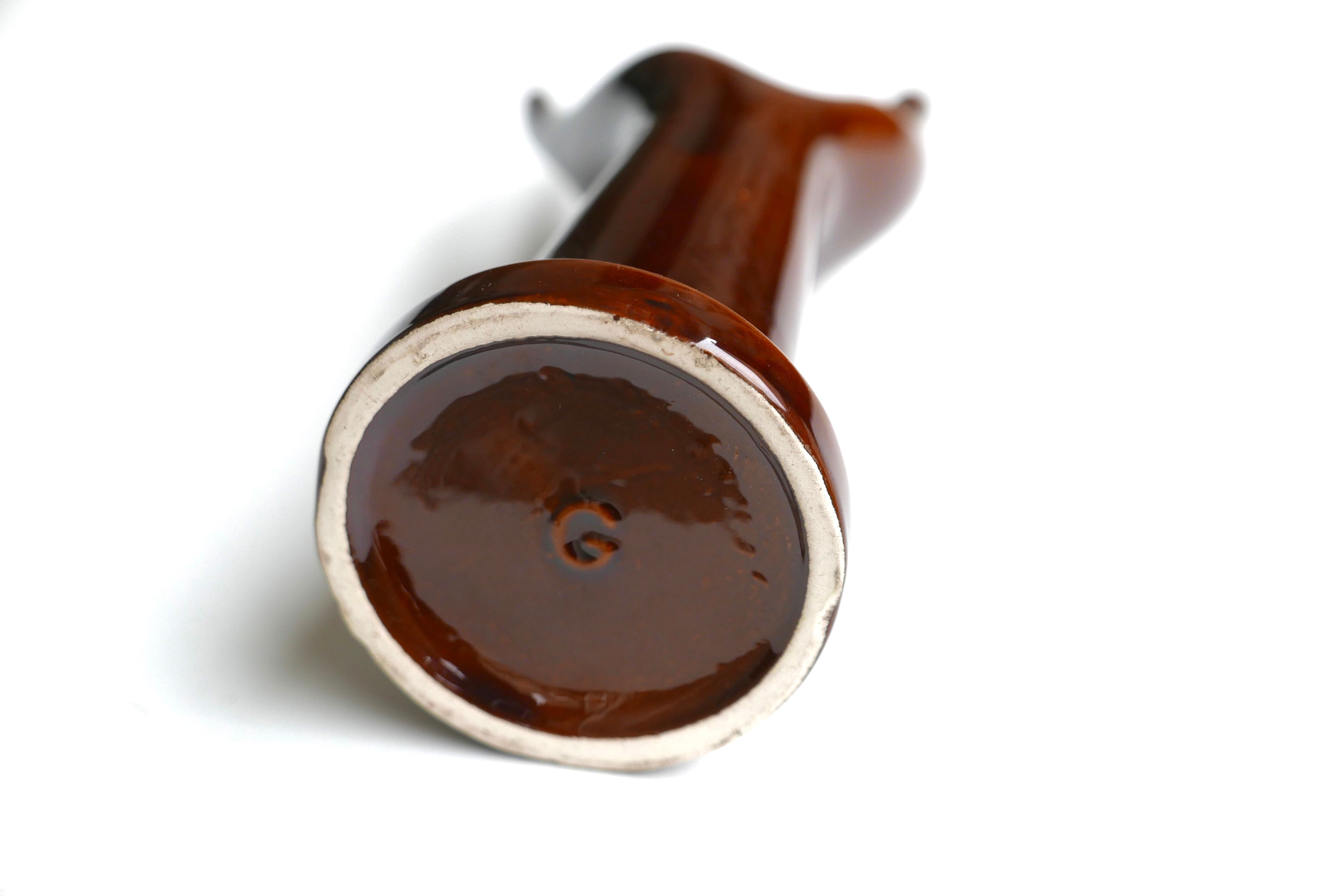 Main baguier, porcelaine marron, années 70